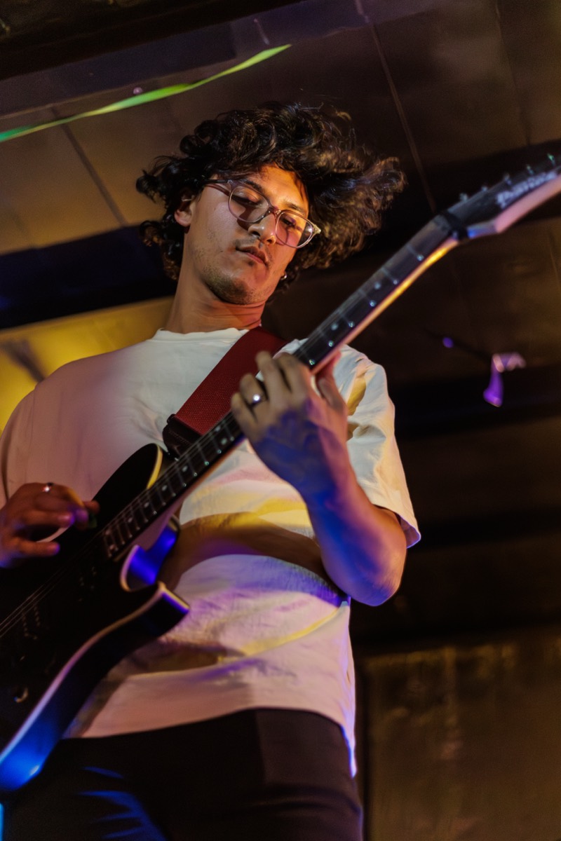 Brayan, guitar tech